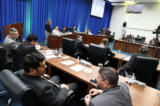 Vereadores de Dourados aprovam 16 projetos na 15ª Sessão Ordinária do ano