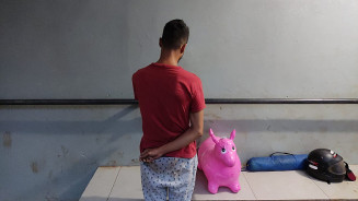 Maycon foi encaminho até a delegacia de policia por uma equipe da Guarda Municipal - Foto: Adilson Domingos