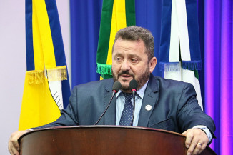 Atendendo pedidos da população, Laudir solicita serviços para Dourados e o distrito de Indápolis