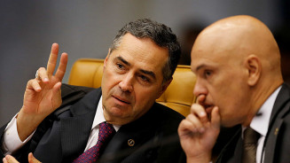 'Perdeu, mané, não amola'; diz Barroso ao responder manifestante em NY