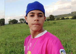 Jovem é assassinado após brigar com o padrasto em festa de família