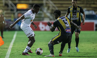Fluminense e Volta Redonda jogam por vaga na final do Carioca