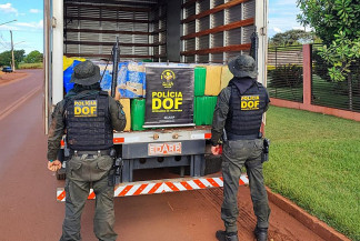 DOF recupera caminhão roubado em São Paulo carregado com mais de 4 toneladas de drogas