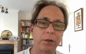 Ator Pedro Cardoso é expulso de consulado brasileiro em Lisboa: "Fui agredido"