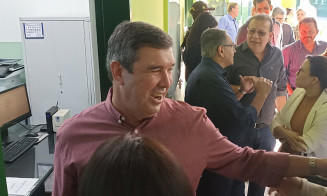 Governador fez entrega de escolas em Dourados - Foto: Clezer Gomes