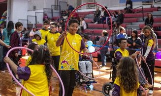 Festival leva esportes paralímpicos a crianças com e sem deficiência