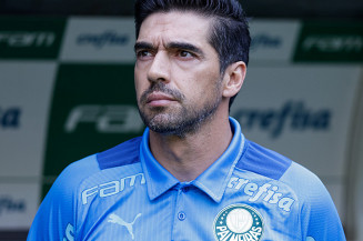 Qual é a relação entre Abel Ferreira, do Palmeiras, e o diretor do PSG, Luís Campos?