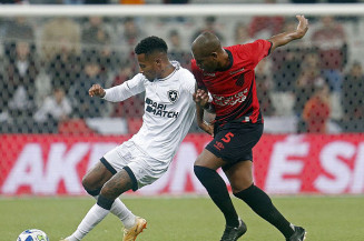 Botafogo e Athletico-PR jogam por vaga nas quartas da Copa do Brasil
