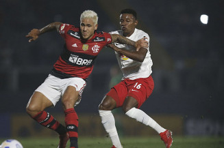 De olho na ponta da classificação, Flamengo visita Bragantino