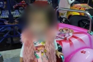 Criança de 3 anos morre após ser atingida por televisão de tubo enquanto brincava
