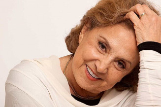 Eva Wilma está internada com pneumonia em São Paulo; Covid-19 foi descartada