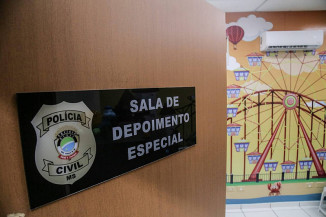 Meninas são arrastadas para matagal, estupradas e roubadas