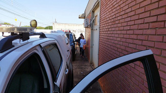 Mentora do homicídio de médico é transferida para penitenciária de Rio Brilhante