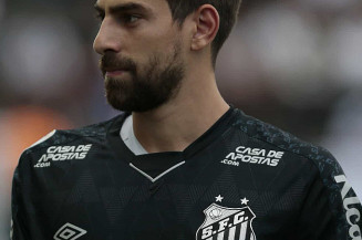 Presidente do Santos confirma que vai comprar Luan Peres junto a clube da Bélgica