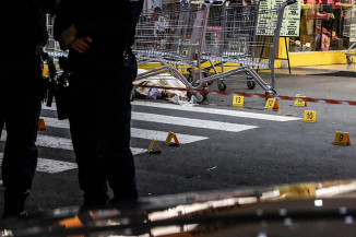 Homem é executado a tiros no estacionamento do supermercado em que trabalhava
