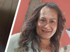 Transexual é agredida e morta a facadas pelo namorado; autor está foragido