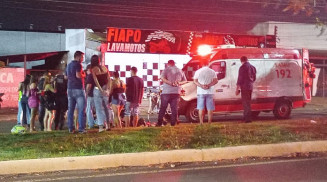 Jovem fica em estado gravíssimo após acidente de moto na Av. Hayel Bon Faker