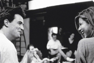 Jennifer Aniston lamenta morte de Matthew Perry e relembra bons momentos: "Você sempre fez meu dia"