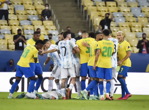 Brasil perde de 1 a 0 para Argentina no Maracanã