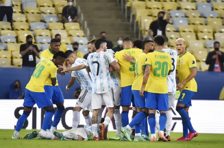 Brasil perde de 1 a 0 para Argentina no Maracanã