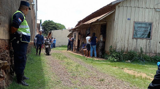 Mulher é morta por asfixia na fronteira e polícia procura pelo marido