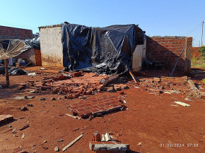 Fortes chuvas na tarde de quarta-feira causam destruição em Laguna Carapã
