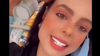 Influenciadora que associou pele negra a mau cheiro se desculpa