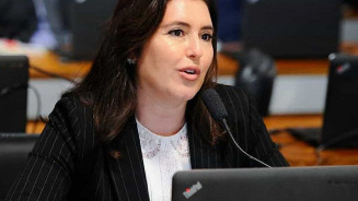 Simone Tebet envia carta e pede voto a senadores