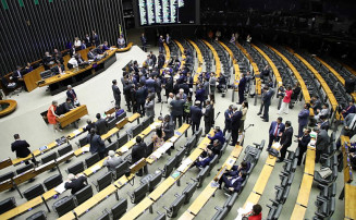 Câmara dos Deputados aprova texto-base do novo ensino médio