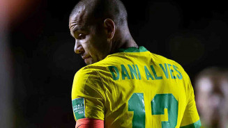 Daniel Alves paga fiança de 1 milhão de euros e deve ser solto nesta segunda-feira