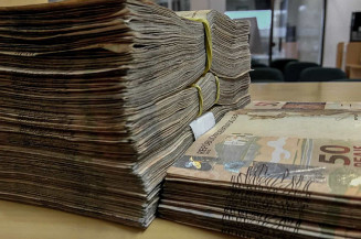 Polícia apreende passaporte e R$ 470 mil na casa de Nego do Borel no Rio