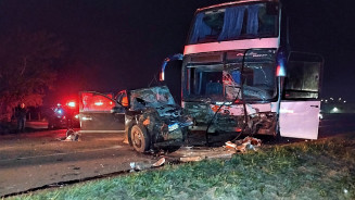 Acidente entre ônibus e carro mata um homem de 38 anos no Anel Viário em Dourados