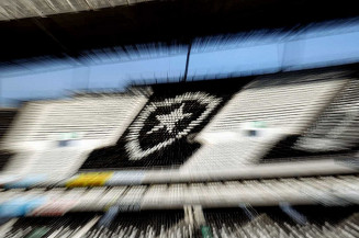 Após ano midiático, Botafogo prevê contratações mais modestas