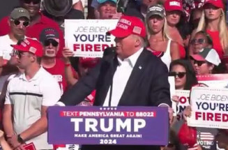 Um espectador foi morto e outros dois ficaram feridos durante comício de Trump