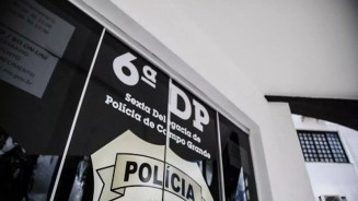 Ossada humana é encontrada durante escavação em calçada