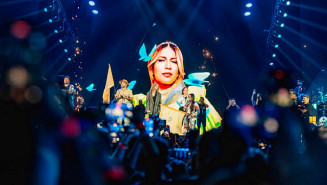 "This is Marília Mendonça": homenagem à rainha da sofrência emociona público em SP