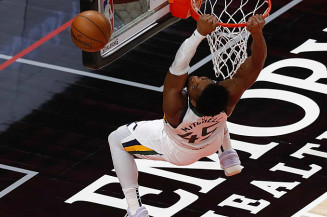 Donovan Mitchell lidera e Jazz derrota Pacers para se manter na liderança da NBA