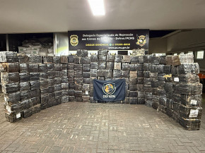 Irmãos e mais 3 são presas com 3,2 toneladas de maconha em Dourados