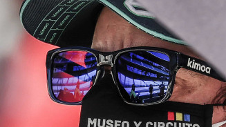 Alonso quebra o silêncio após ser atropelado