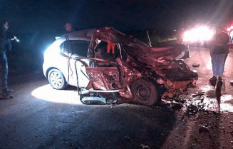 Colisão entre Hilux e Gol deixa três feridos, entre eles filho da prefeita de Aral Moreira