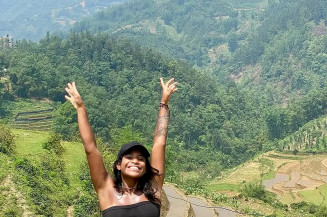 Brasileira Juliana Marins morre após queda em vulcão na Indonésia