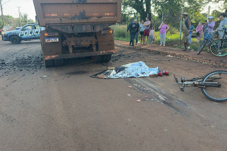 Ciclista morre após ser atropelado por caminhão em cidade de MS