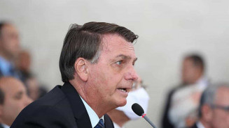 Bolsonaro, sobre decreto de armas: Nada mais fizemos do que atender ao plebiscito
