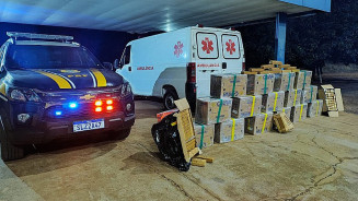Motorista pula de ambulância em movimento e abandona 681 quilos de maconha