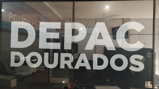 Morador de rua é preso por perturbação da tranquilidade no centro de Dourados