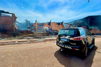 Mulher ateia fogo em ferro-velho e causa prejuízo milionário