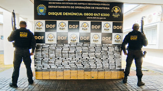 DOF apreende mais de 370 quilos de cocaína e pasta base em carreta em Dourados