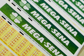 Mega-Sena não tem acertador e prêmio vai a R$ 40 milhões; veja dezenas
