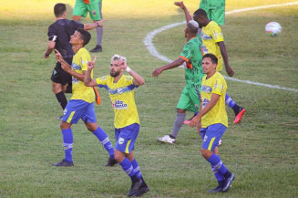 Dourados faz 5 a 0 no Novo e conquista a Série B do Estadual