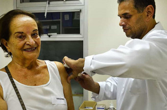 Número de vacinados no Brasil chega a 6,3 milhões, 2,99% da população